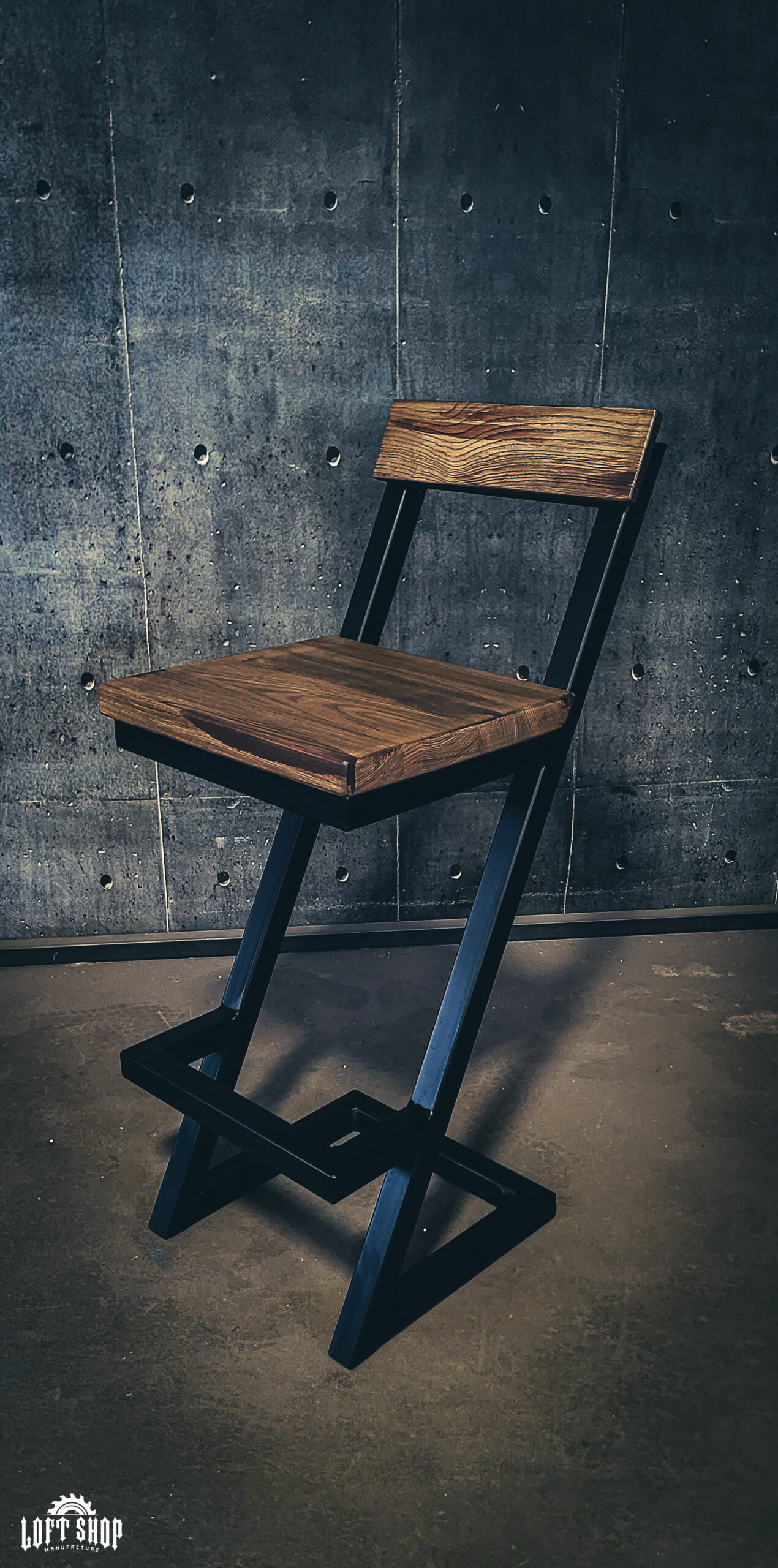 20210916_154320-2 Industrial stool "Z" - Image 1