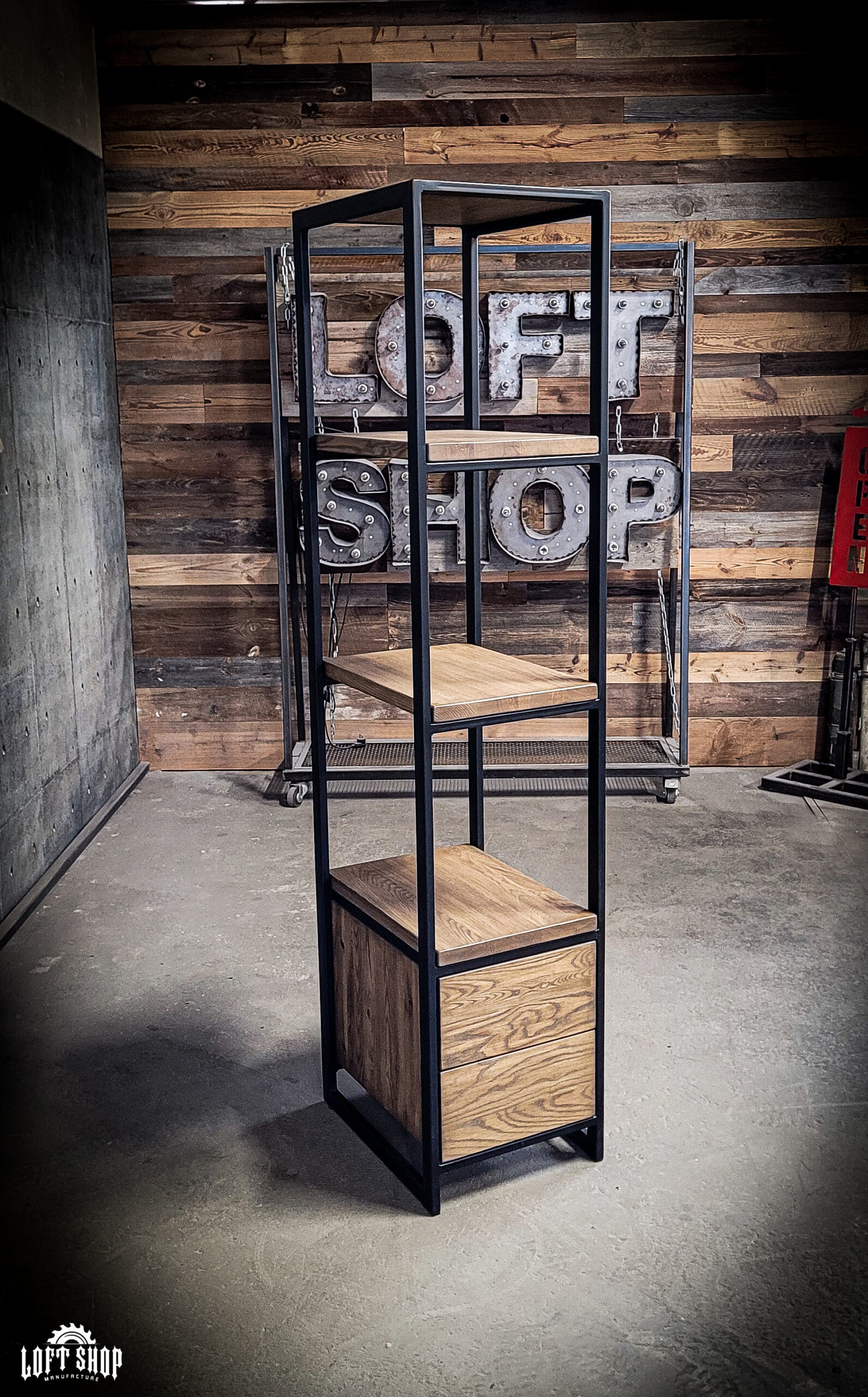 20221220_114204-3 Industrial rack LADDER - Image 1