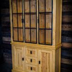 Drewniana gablota loftowa PINE